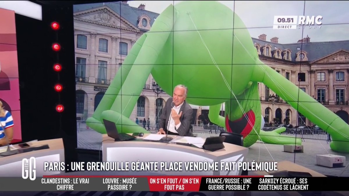 🚨 "Pardon, mais c'est la levrette !" 🤣 Olivier Truchot : "Kermit est en levrette au milieu d'une des plus belles places parisienne. Bon... pourquoi pas." #GGRMC