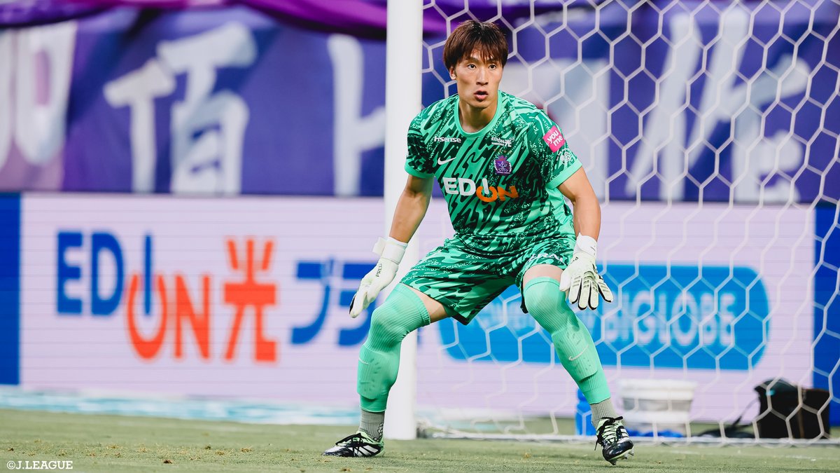 𝙋𝙡𝙖𝙮𝙚𝙧 𝙩𝙤 𝙒𝙖𝙩𝙘𝙝✅ #ルヴァンカップ 決勝はこの選手に注目! 大迫敬介(広島) 🏆 2025JリーグYBCルヴァンカップ 決勝 📅 11/1(土) 13:05KO 🆚 柏レイソル vs サンフレッチェ広島 🏟 国立競技場 📺 フジテレビ系列で全国生中継 チケットのご購入は⏬️