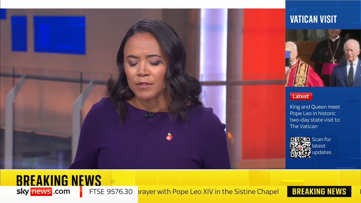 BREAKING: Three people have been arrested in London under the National Security Act on suspicion of assisting Russian intelligence services. 📺 Sky 501 and YouTube
