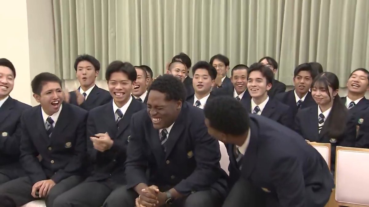 #ドラフト会議2025 番組内で紹介した #エミール・セラーノ・プレンサ 選手が #福岡ソフトバンクホークス の育成7位で指名されました👏 番組内では入りきらなかった指名シーンをこちらでご覧ください🤲