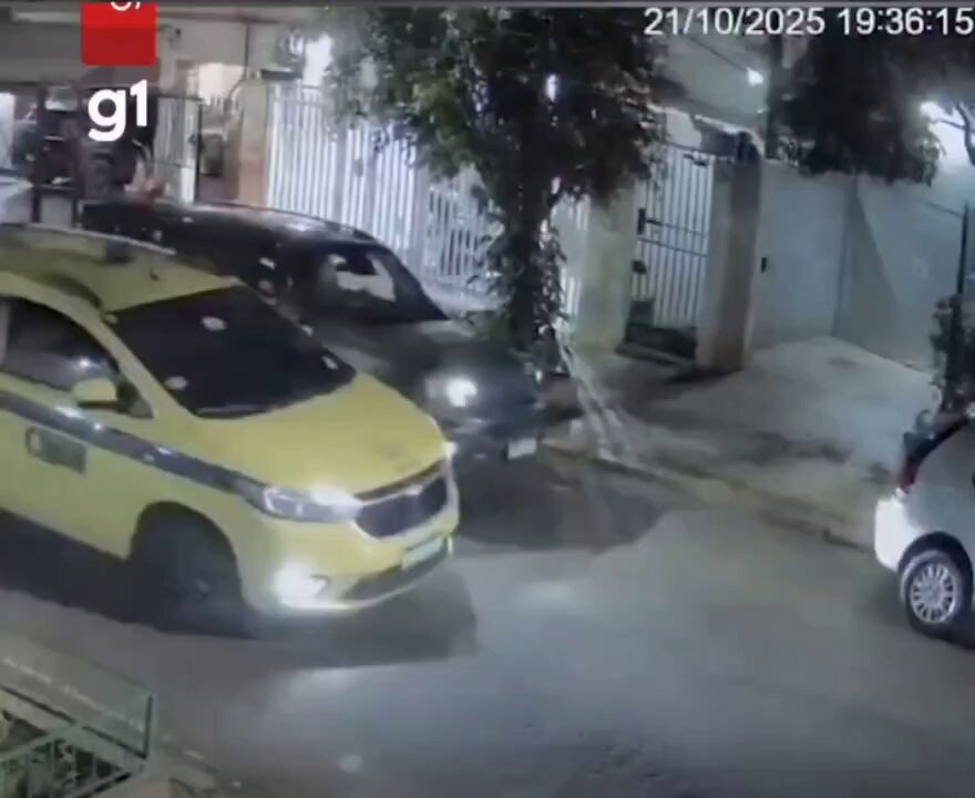 A mulher que atropelou os dois assaltantes, pra mim merece o prêmio da mulher do ano