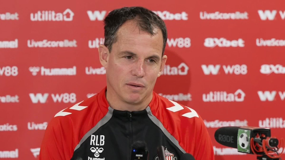 "If we can win something, we'll do it!" Régis Le Bris reflects on Sunderland's great start to their Premier League season and the challenge they face from Chelsea this weekend.