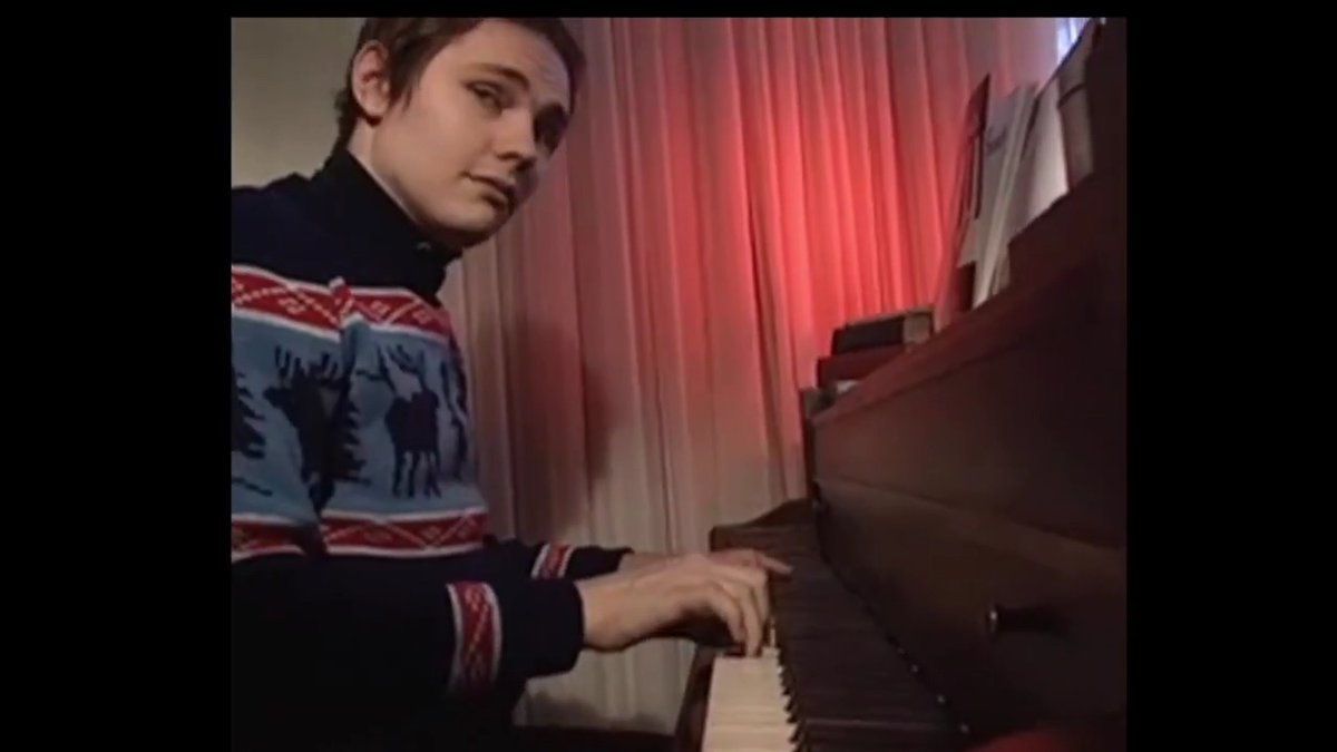 Mellon Collie and the Infinite Sadness. Released 30 years ago in 1995. Video from 1995.