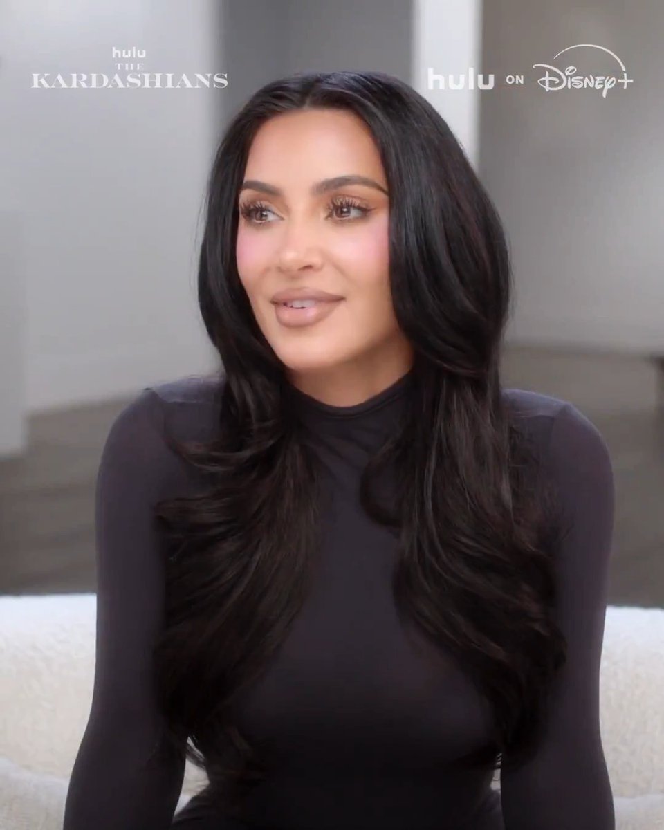 the house that raised us. 🤍 #TheKardashians season 7 premiere is now streaming! new episodes thursdays.
