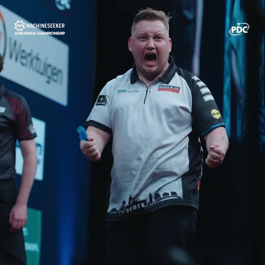 Enjoy that one, Martin? 👀 #ECDarts | R1