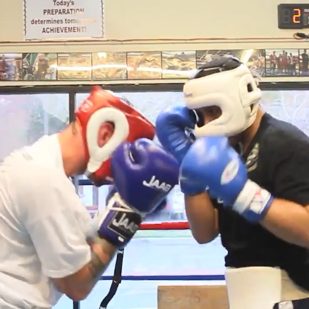 ⏮️ When a 15 year-old David Benavidez sparred former Ring middleweight champion Kelly Pavlik 👀 The Ring IV live on DAZN l موسم الرياض | Riyadh Season l Nov 22nd 🥊