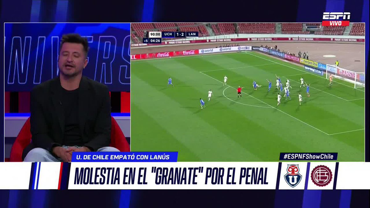 "IZQUIERDOZ SE LAS SABE POR LIBRO" Nicolás Peric cuestionó la actitud del defensor de Lanús, quien criticó el penal cobrado por el árbitro Ánderson Daronco en el partido del Granate contra la U. Mira #ESPNFShowChile en el Plan Premium de #DisneyPlus.
