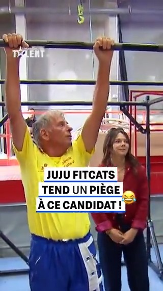 "Bah ça dépend si tu fais un peu de sport ou pas" 😅 Ce candidat, persuadé que Juju Fitcats ne fait pas de sport, lui apprend à faire des tractions ! #LFAUIT, disponible en streaming sur M6+