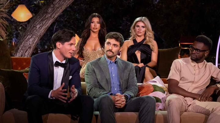 THE LOVE IS BLIND REUNION 👀 Wednesday, October 29 at 9PM ET/6PM PT