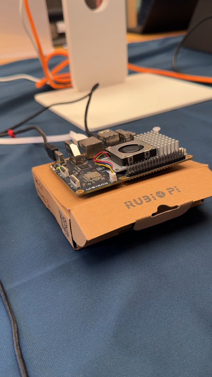 Spotted something cool out in the open 👀 #HappeningNow @ Ubuntu Summit 25.10