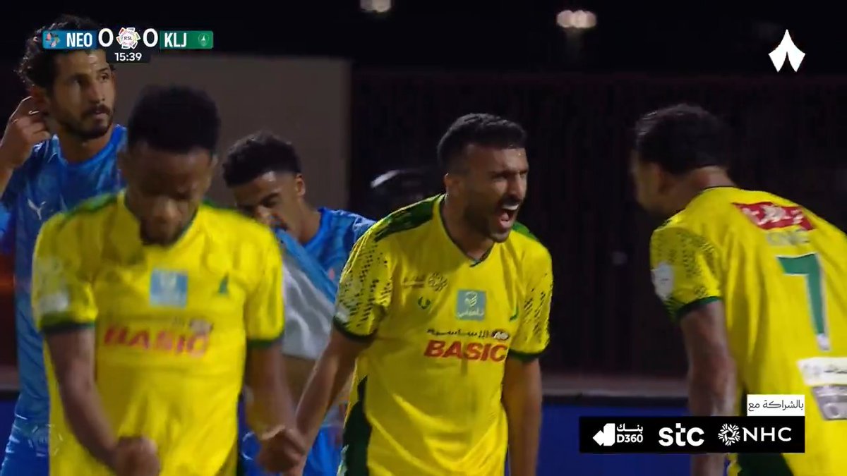الخليج يتقدم على نيوم من صالح العمري 💛⚽️