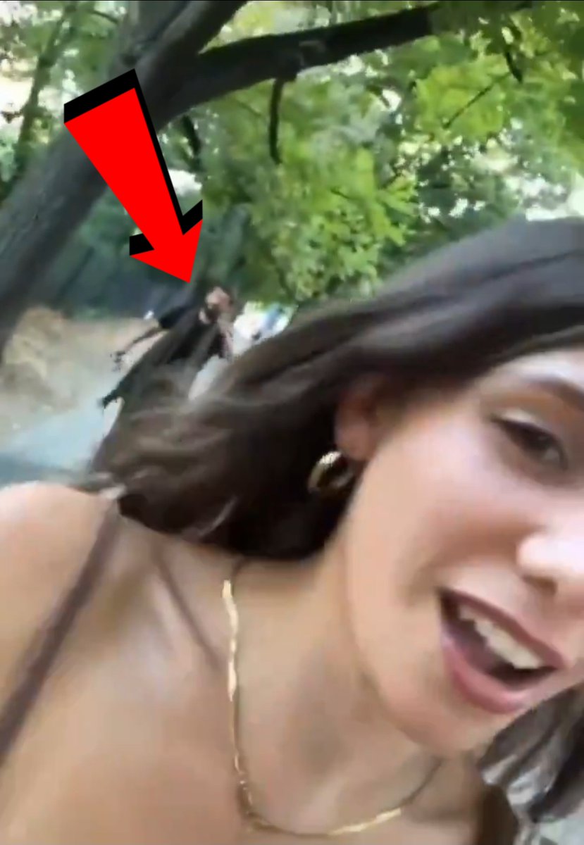 This Muslim man in 🇩🇪Berlin is threateningly following two young girls for not wearing hijab and telling them "You sick our generation" What should be done about these dangerous thugs?