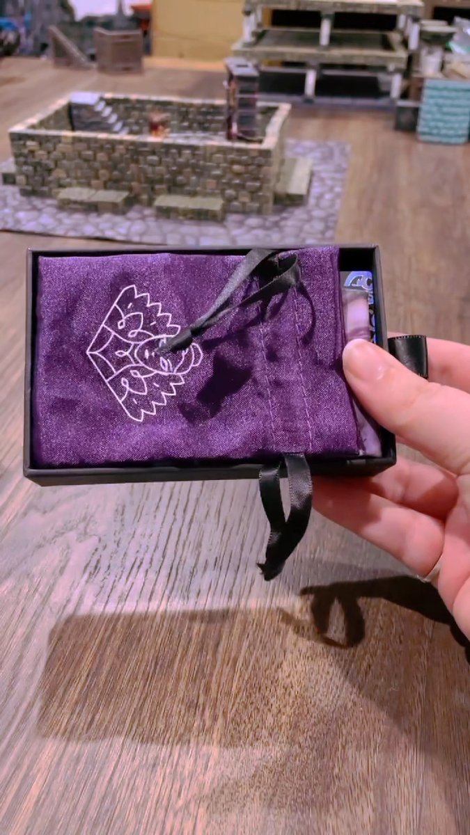 DARK DICE WORTHY OF DELILAH 💀 🎲 💜 Add the elegant power of Exandria's most nefarious necromancer to your rolls with the Delilah Briarwood Dice set, exquisitely detailed with cuts of lace, silver mica, and a sinister purple hue by the magnificent dice artisans at Everything Dice 🎲✨! FIND YOURS ⬇️ 🇺🇸 🇬🇧 🇪🇺