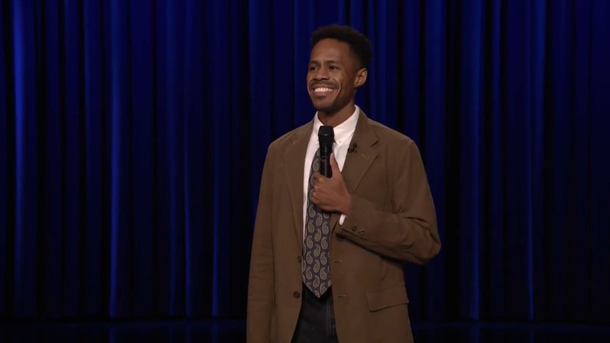 .Jay Jurden loves zoos 🤣 #FallonTonight