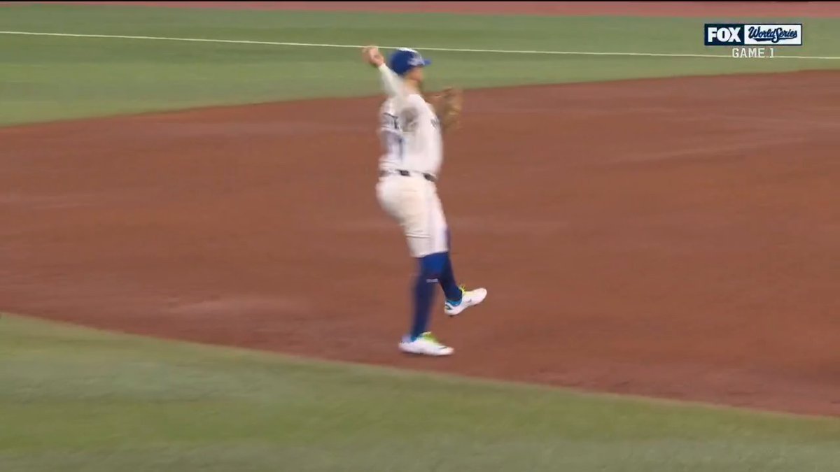 Bo Bichette had never played second base in MLB before tonight 🤯