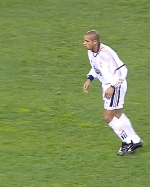💥 La potencia de Roberto Carlos en ELCLÁSICO. LALIGAEASPORTS