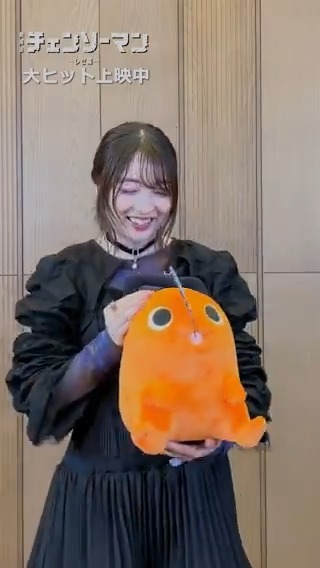 ⠀ レゼ役 #上田麗奈 さんに インタビュー🎤 ￣￣￣￣￣￣￣￣◥◥◥◥ 💬 #劇場版チェンソーマン の 見どころ・好きなシーン 💬ご自身の将来の夢 をお聞きしました💥 大ヒット上映中🎬 #チェンソーマン #chainsawman
