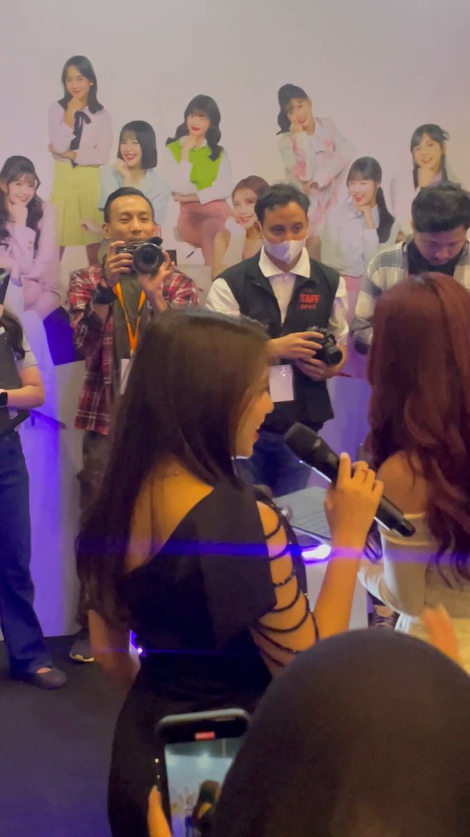 . Axioo Booth Visit Sister Reunion Personal Meet &amp; Greet JKT48 2025