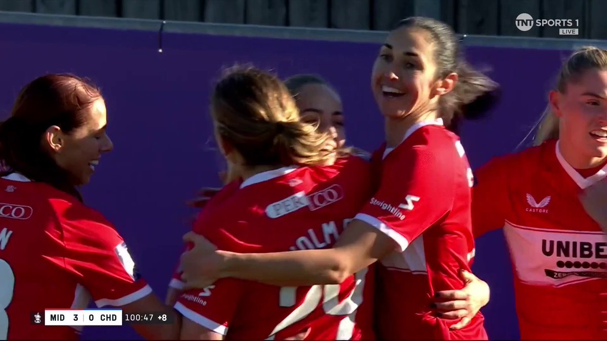 Middlesbrough wrap up the victory with a third in injury time from Lauren Robson 🎁 📺 TNT Sports & discovery+ UK