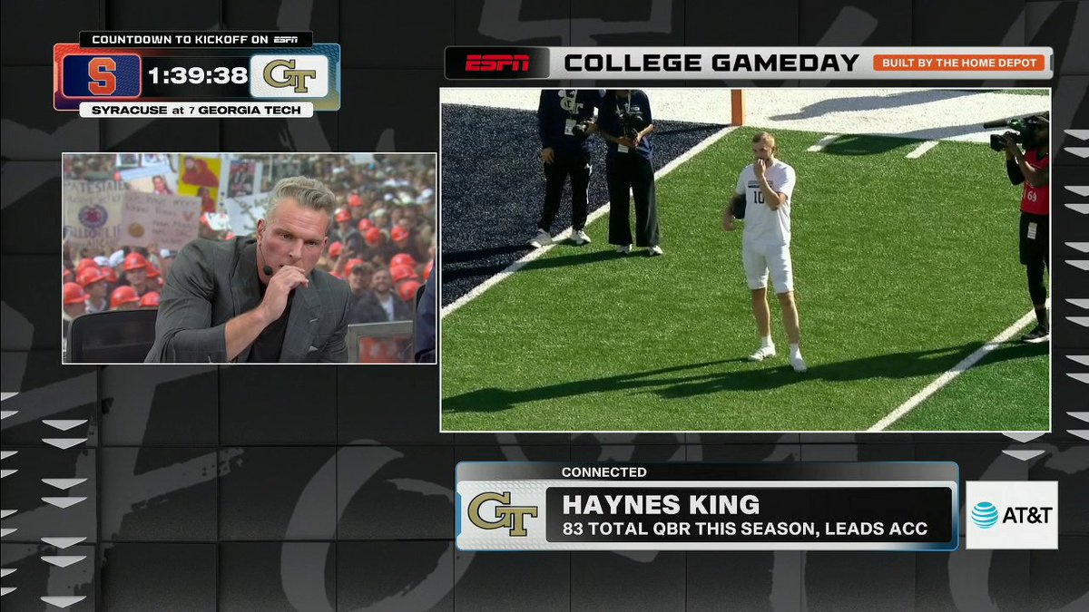 $500,000 if a lineman can hit the crossbar 👀 Haynes King called on "Big Red" for Pat McAfee's half-million-dollar challenge 👑
