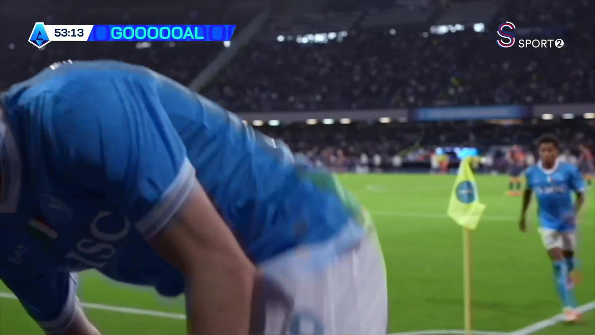 Topu kontrol edemedi diye kızacaktım ki adam olağanüstü bir gol atma peşindeymiş.