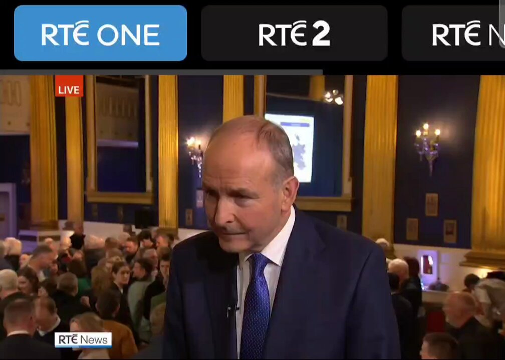 After initial reports saying he was heading back to Cork, the Taoiseach Micheál Martin is at Dublin Castle #PresidentialElection #Aras25 #CatherinesDay #PE25