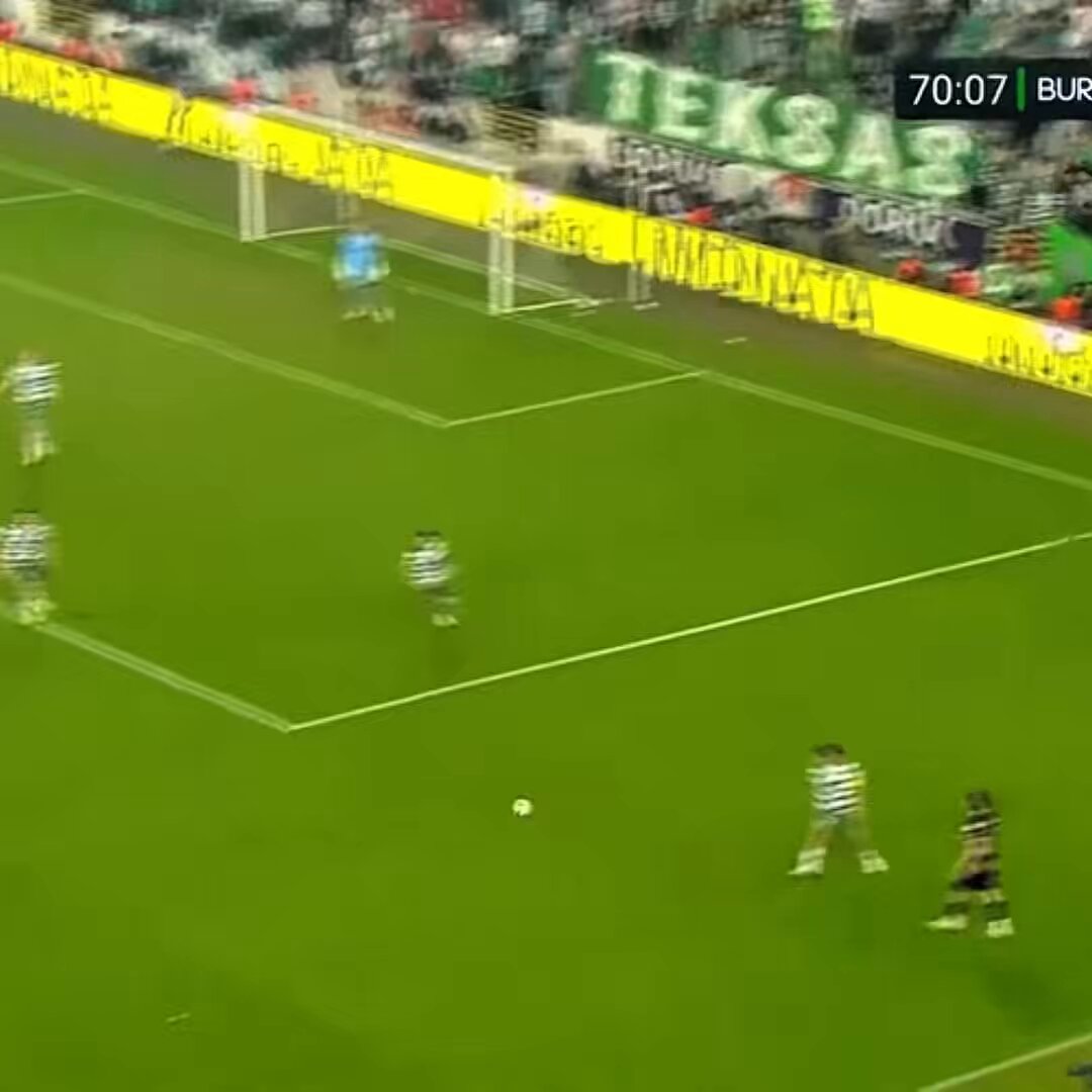 GGGGGOOOOOLLLLL! 👏😍 Muşspor deplasmanda bulduğu bu gol ile zayıf rakibi bursaspor karşısında 2-1 öne geçti. 😍 #Muşsspor