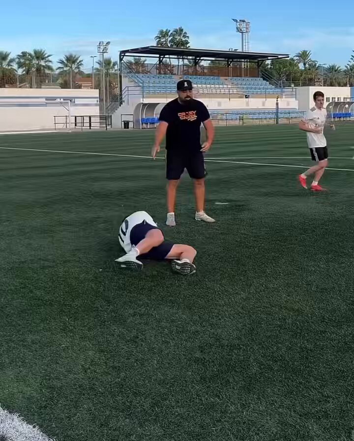 Entrenamiento diario de Di María y y sus compañeros 😂