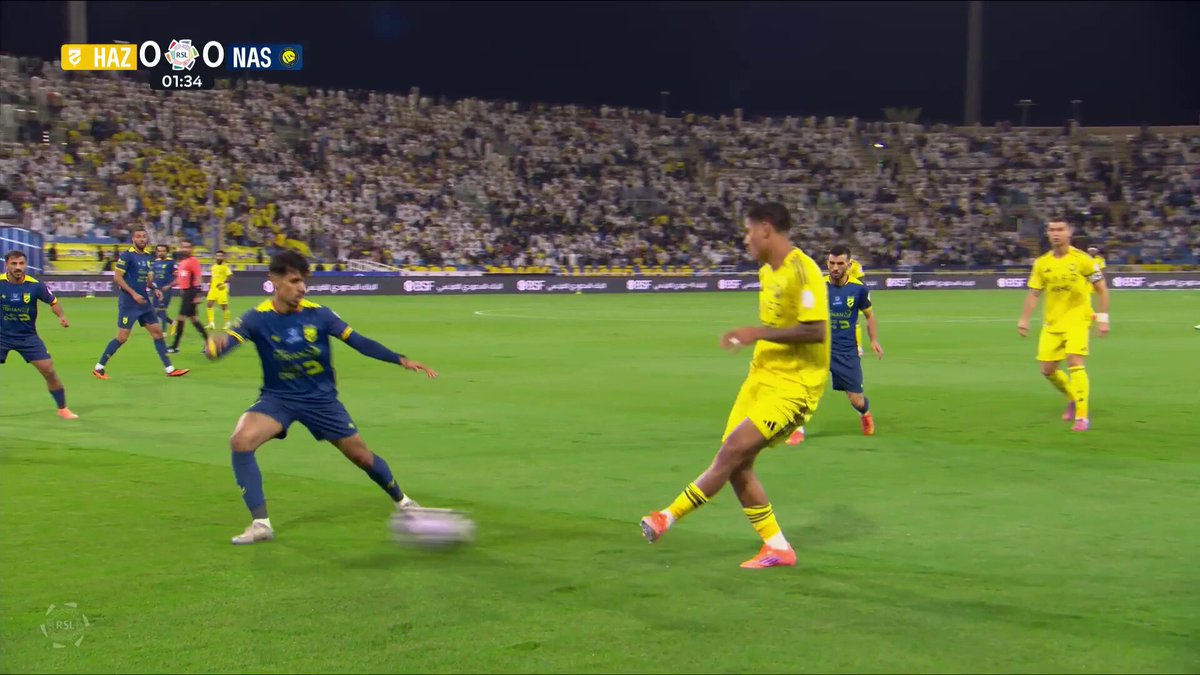 الاختبار الأول لـ فاريلا 🧤 #دوري_روشن_السعودي | #للجماهير