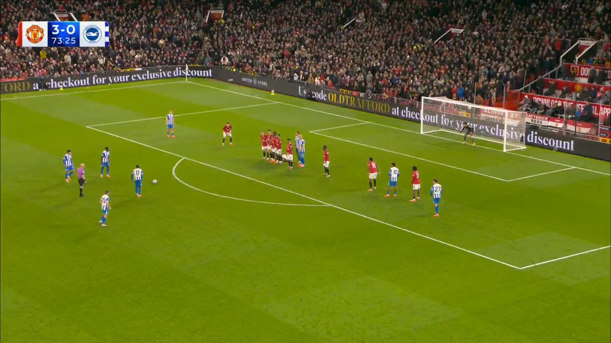 Danny Welbeck curls in a free kick to score against his former team 💥