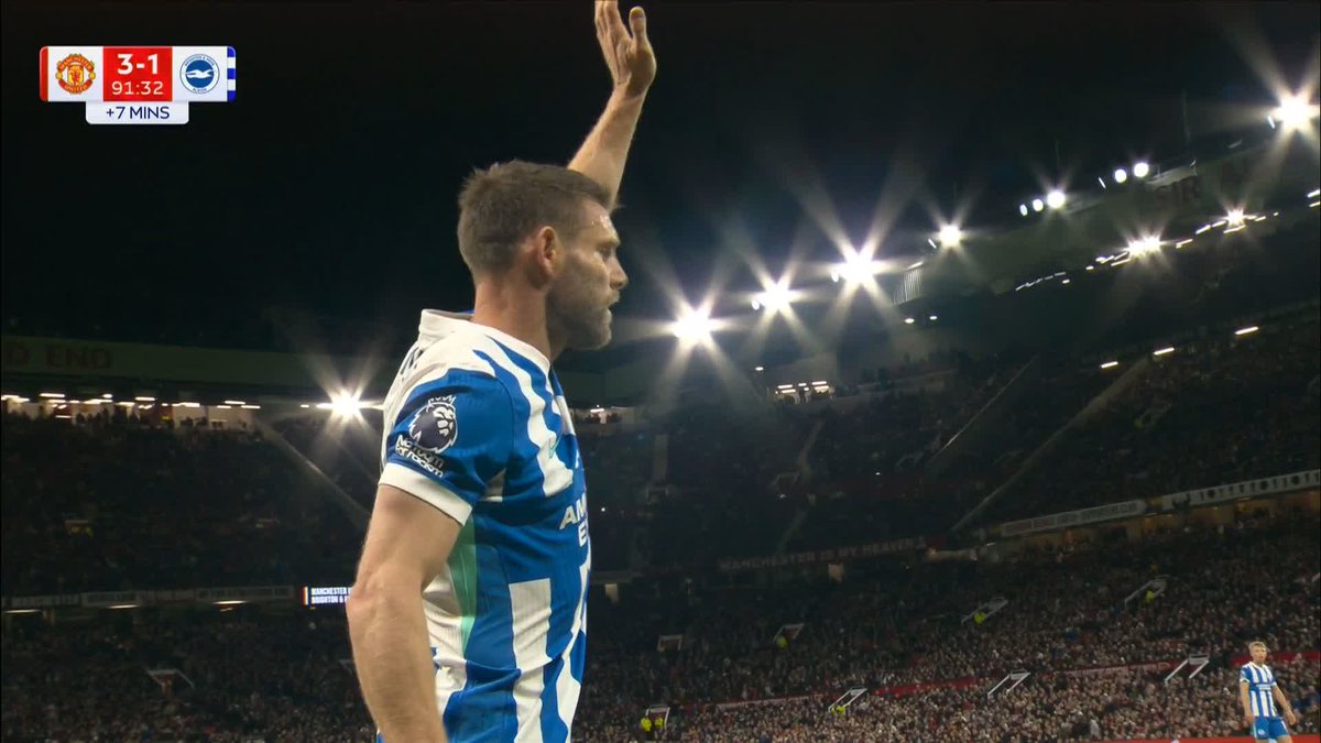 Charalampos Kostoulas has got another goal back for Brighton to make it 3-2. Can they find an equaliser? 😳