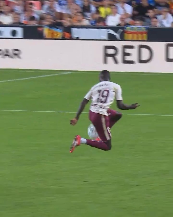 WOW : le contrôle de fou de Nicolas Pepe ! 🤩🇨🇮