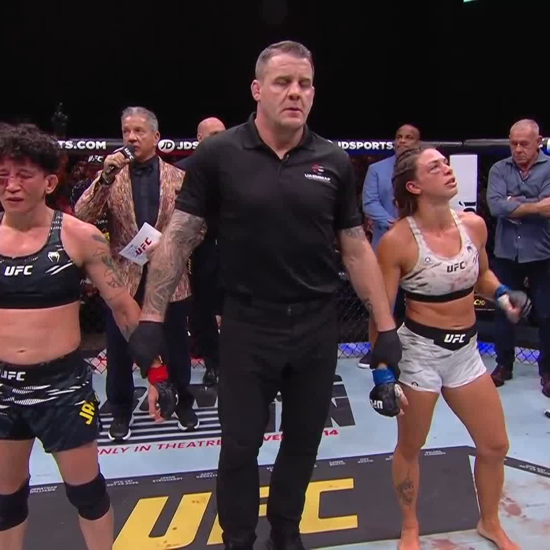 Mackenzie Dern DEFEATS Virna Jandiroba by unanimous decision and becomes the new UFC women's strawweight champion! (48-47 x2, 49-46) #UFC321