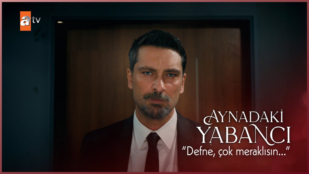 Emirhan’ın şüphesi, Defne’yi köşeye sıkıştırıyor. ⚡ #AynadakiYabancı atv