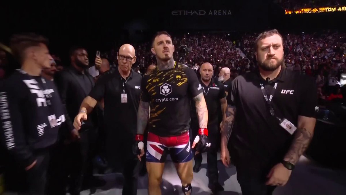 THE UNDISPUTED HEAVYWEIGHT CHAMPION OF THE WORLD makes his way to the Octagon! 🏆🇬🇧 Watch #UFC321 LIVE on TNT Sports Box Office from 7 PM ➡️ BUY NOW VIA LINK IN BIO