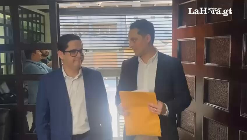 #AhoraLH I Abogados presentan ante la CC una asistencia para la debida ejecutoria de la sentencia 6175-2023, ante acciones de la FECI y juez Fredy Orellana. Video: Daniel Ramírez