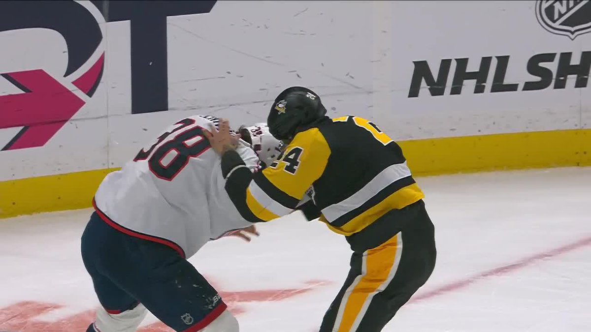 Matt Dumba and Boone Jenner get into a heated scrap 👊