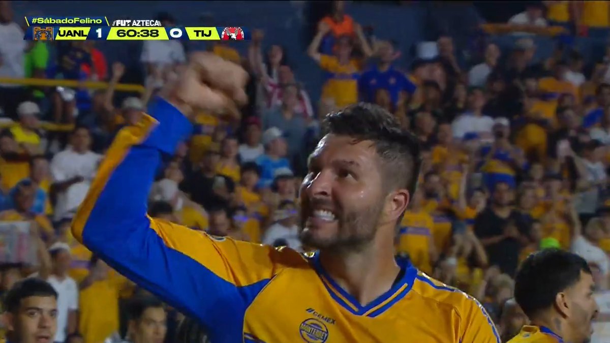 ¡Andréeeeeeeee-Pierre Gignac y al fondo, así el primero de la noche!