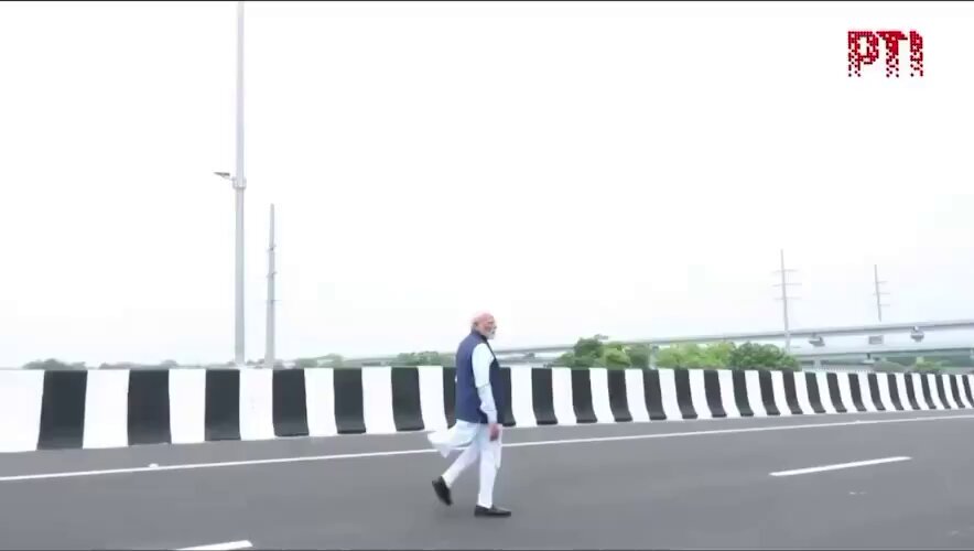 Travelled yesterday from Chandigarh to Dehra Dun and back, by a different route— almost entirely comprising National Highways. The status of the roads, to say the least, leaves much to be desired. If the Hon’ble PM were to take similar impromptu and unannounced solitary strolls along such highways, the NHAI may perhaps awake from its Kumbhkaran-like slumber. Nitin Gadkari Office Of Nitin Gadkari