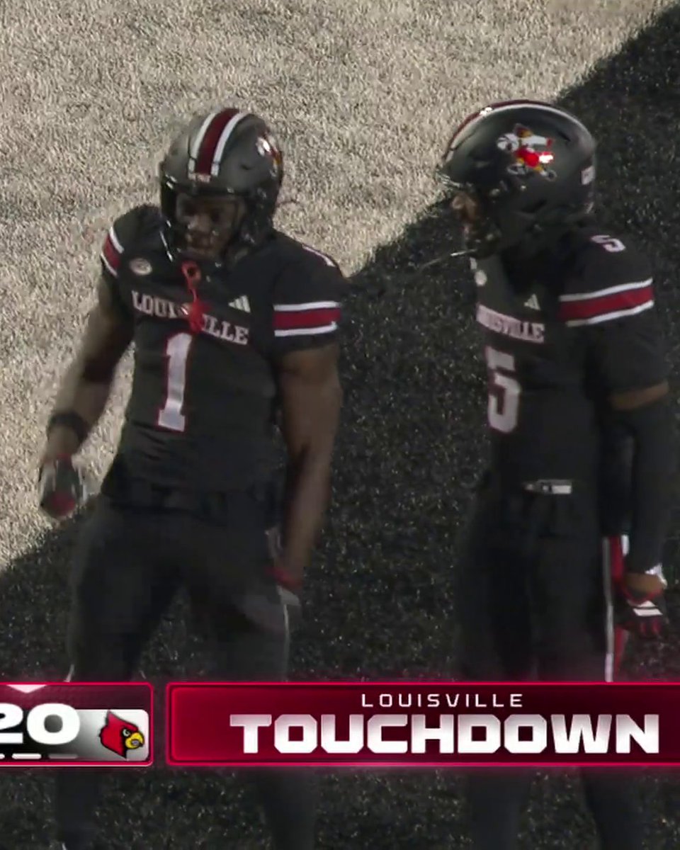 ISAAC BROWN. 62 YARDS. UNTOUCHED 😳 Louisville Football