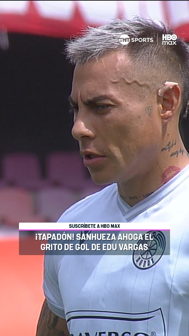 Lembra dele? Agora no Audax Italiano, Eduardo Vargas teve a chance de marcar de pênalti, mas...