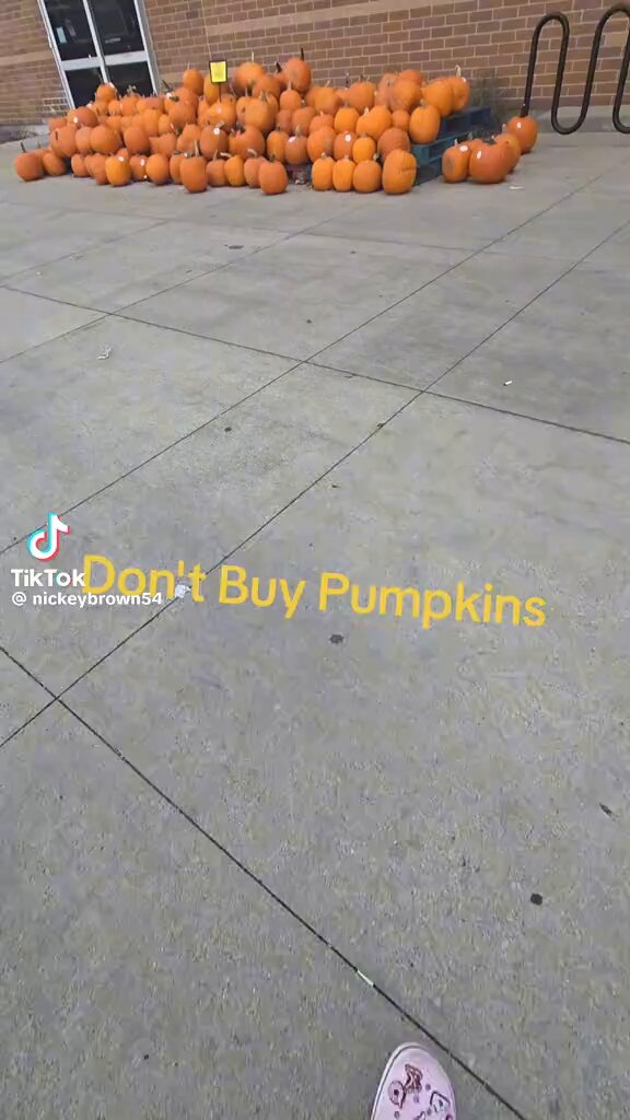Now pumpkins are racist too. When does it end 🤦‍♂️
