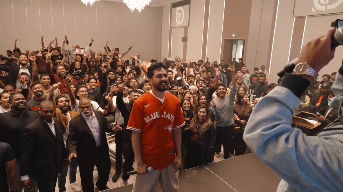 Converted a press meet to a mini jam - Canada 🇨🇦 🔥