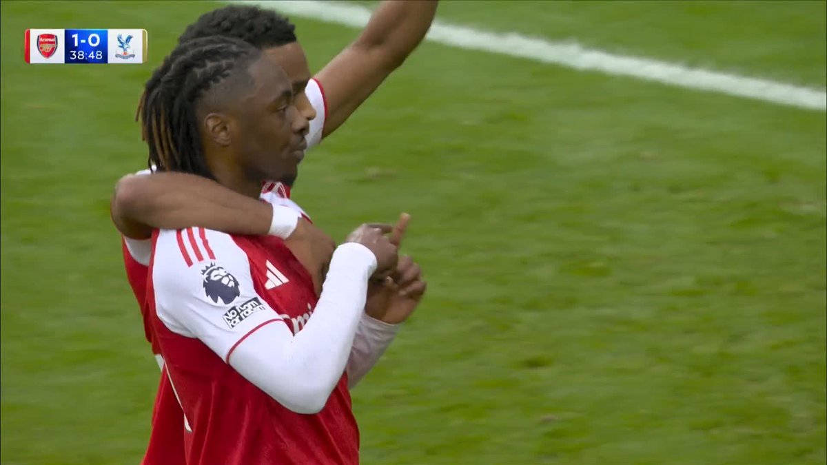 Arsenal have the lead and it simply had to be Eberechi Eze! 🔴