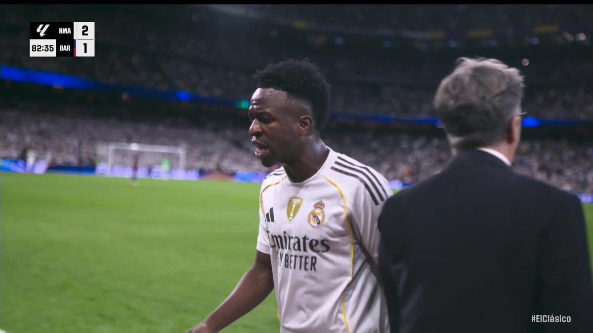 "That's Vinícius having his tantrum" 🗣️ The Brazilian wasn't best pleased with Xabi Alonso's decision to sub him off in ElClásico 😬 𝑃𝑟𝑒𝑠𝑒𝑛𝑡𝑒𝑑 𝑏𝑦 SBK | 18+ | 𝑃𝑙𝑒𝑎𝑠𝑒 𝐺𝑎𝑚𝑏𝑙𝑒 𝑅𝑒𝑠𝑝𝑜𝑛𝑠𝑖𝑏𝑙𝑦