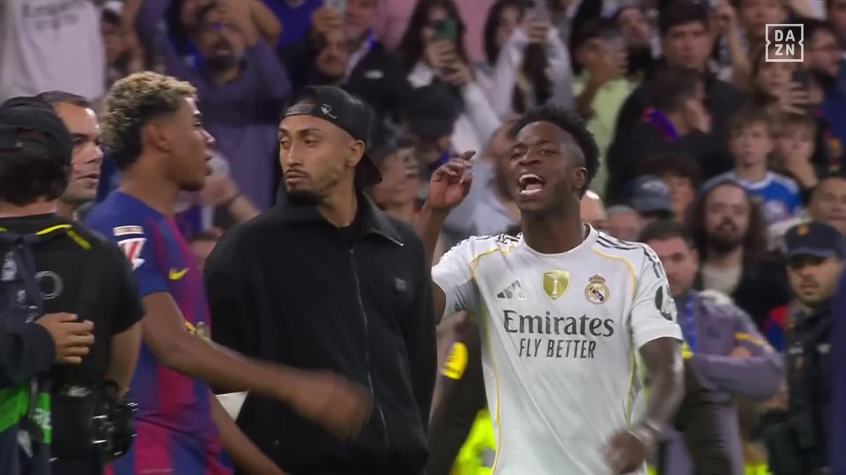 Lo que pasó con Lamine Yamal al final de ELCLÁSICO 🧐 #LALIGAenDAZN ⚽