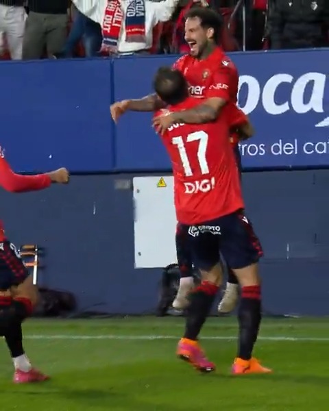 ⚽ ¡Budimir firma la remontada momentánea de C. A. OSASUNA en El Sadar con un doblete! OsasunaCelta | LALIGAHighlights