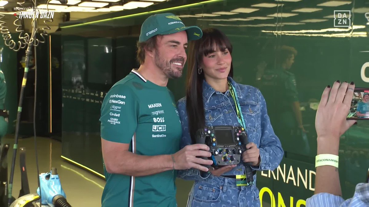 DIME UN DÚO CON MÁS CARISMA QUE ESTE ✨ AITANA x Fernando Alonso #MexicoDAZNF1 🇲🇽