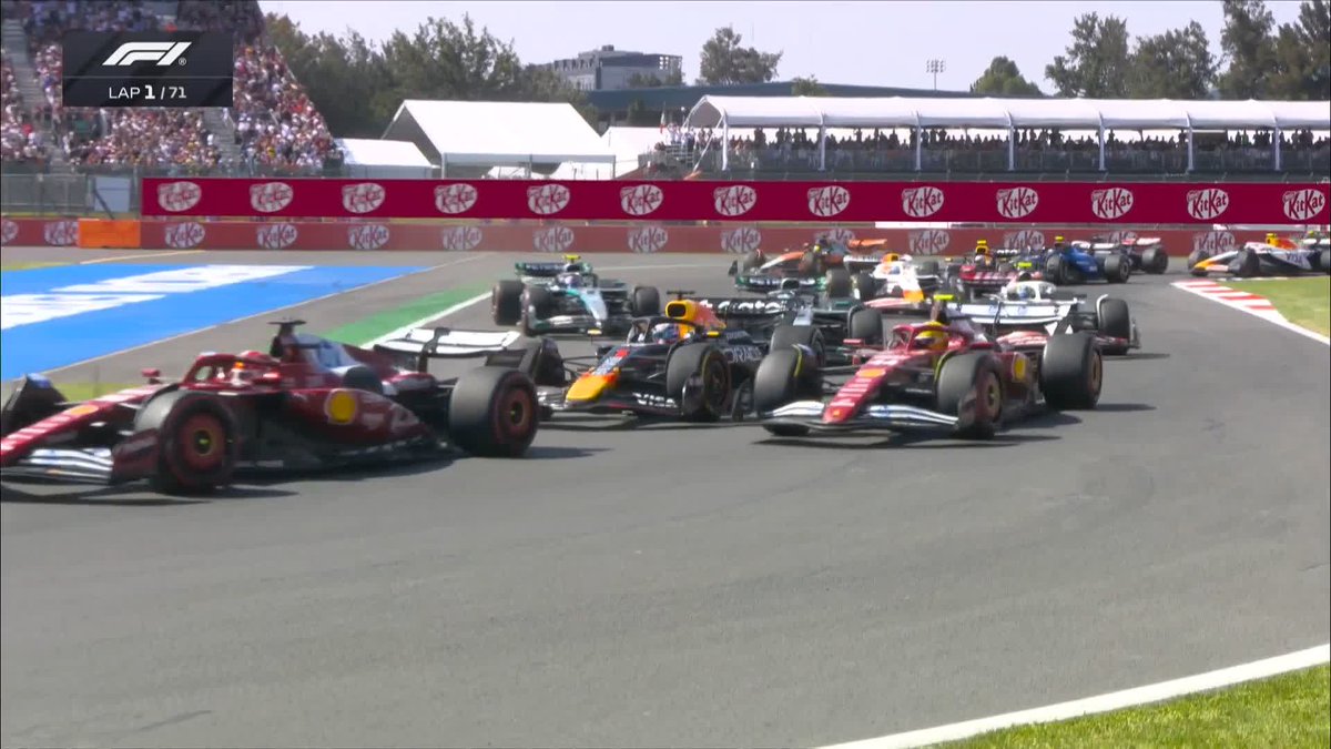 IT'S LIGHTS OUT IN MEXICO! 🚥 It's all happening with multiple cars off the track 😳