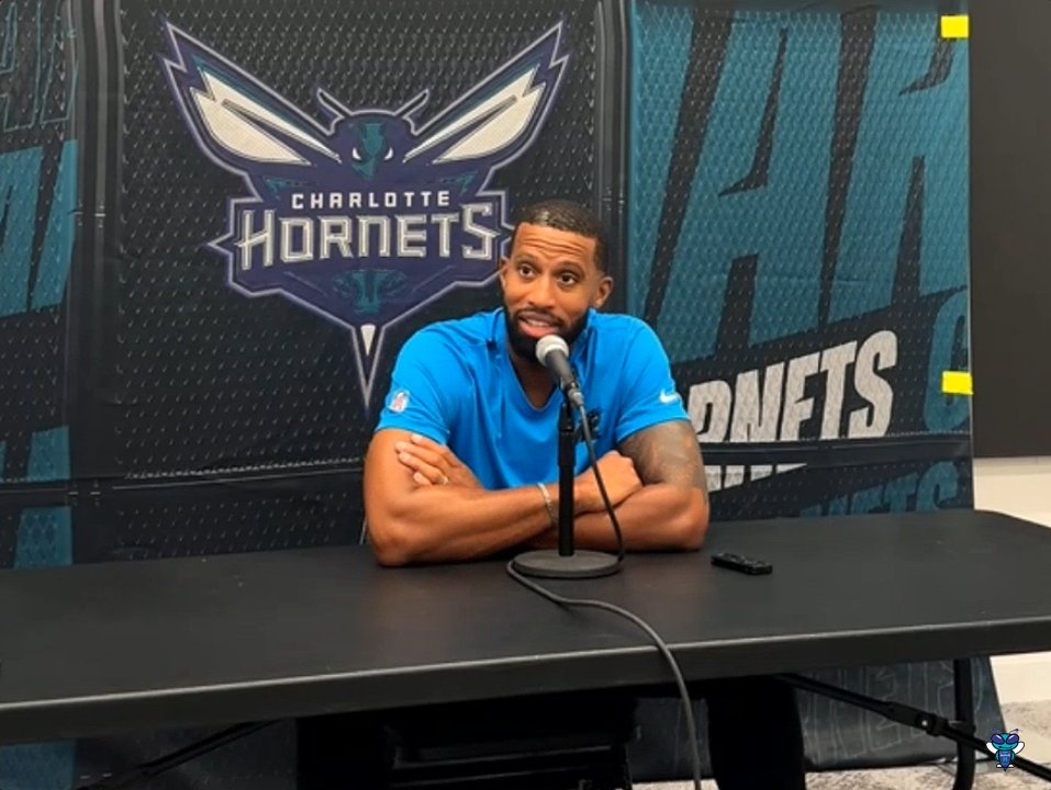 🎙️ Charles Lee on Brandon Miller: "Got in super late last night to Washington. This morning, he was feeling a little bit better... hopefully in the next couple days we can get some more information, but when he got treatment this morning, he was feeling a little bit better."